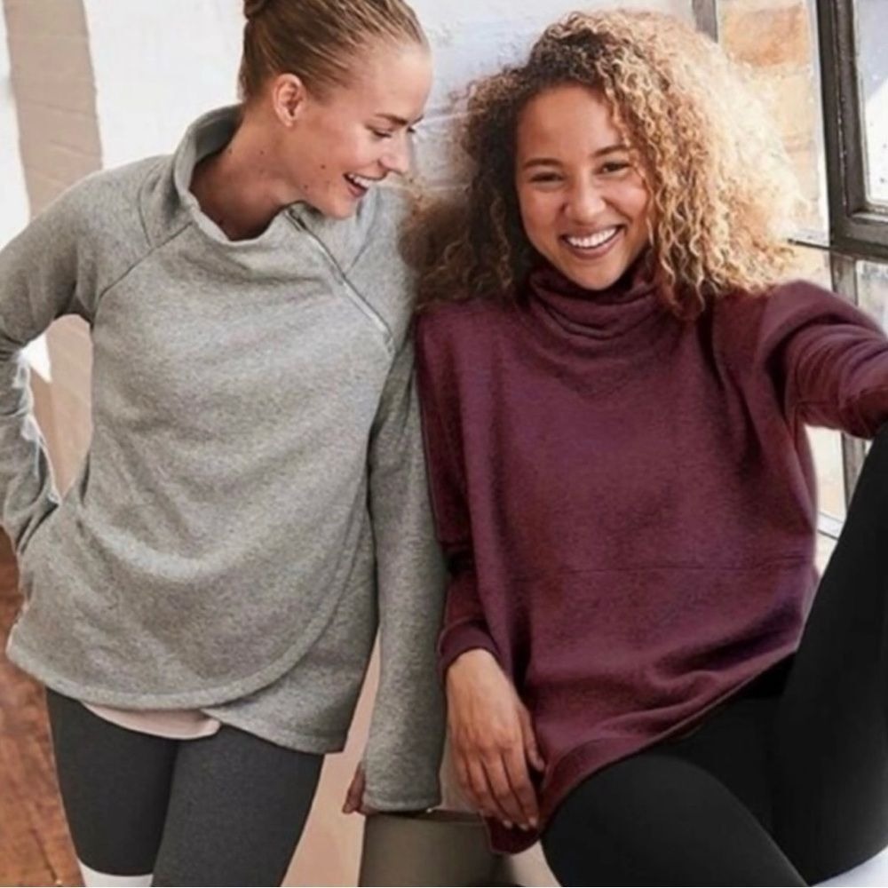 ATHLETA Cozy Karma Funnel Cowl Neck Fleece Sweatshirt Purple Petite Women XXS